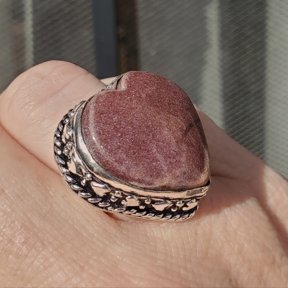 New Heart Shaped Red Sunstone 925 Silver Ring. - Picture 13 of 14